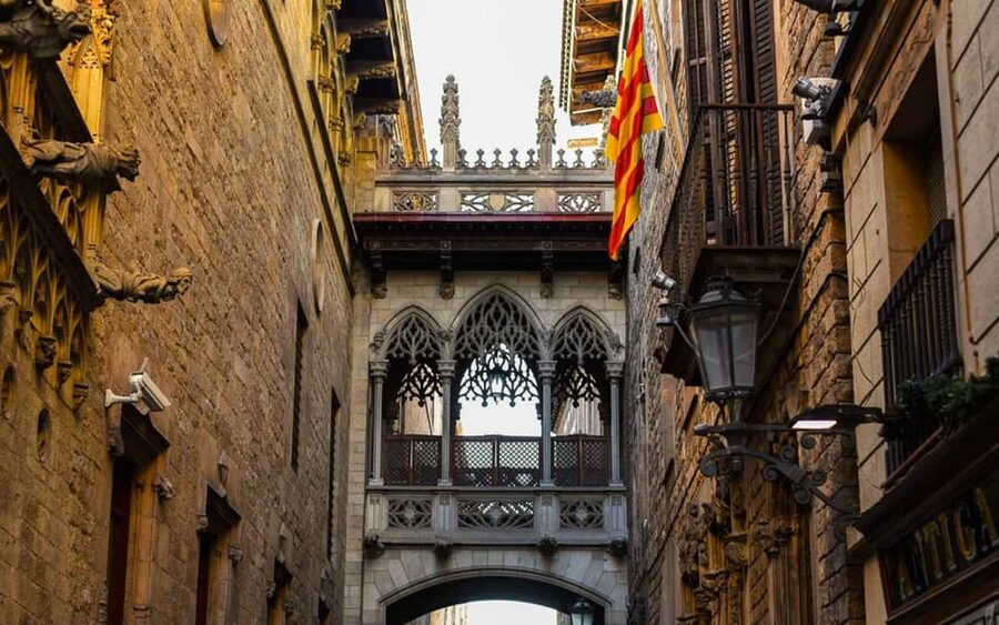Barcelona: Gothic Quarter's Deepest Secrets Tour and Sangria - Seeing Barcelona’s Cathedral: what you get, what you need to plan