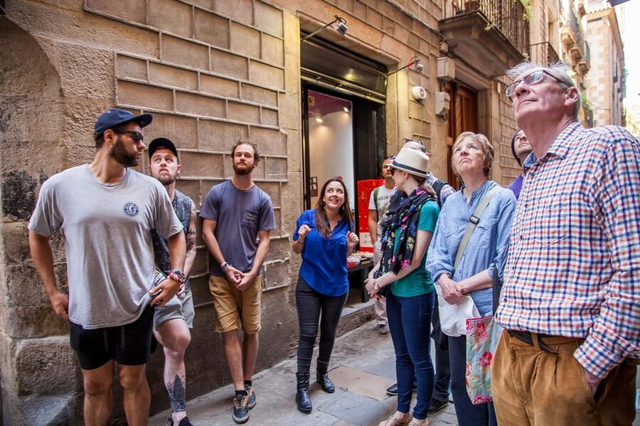 Barcelona: Gothic Quarter's Deepest Secrets Tour and Sangria - The story you actually came for: Catalonia, religion, and the Spanish Civil War