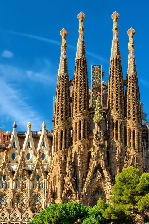 Barcelona: Gothic Quarter & Sagrada Familia Area Segway Tour - Olympic Village and the seaside promenade views