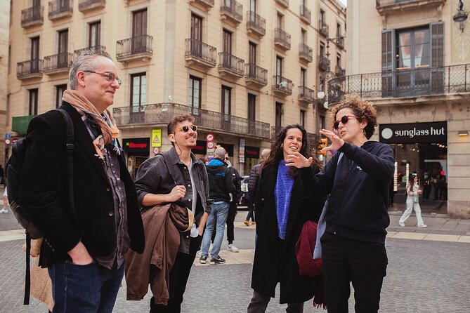 Barcelona : Gothic, Tapas, Churros & Vermouth - Churros, Appetizers, Tapas Lunch, and Dessert That Makes Timing Matter
