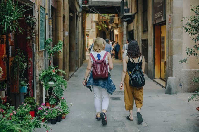 Barcelona & Gothic to Modern. Regular Tour - The Route Timing and Pacing: 3 Hours Is Just Enough