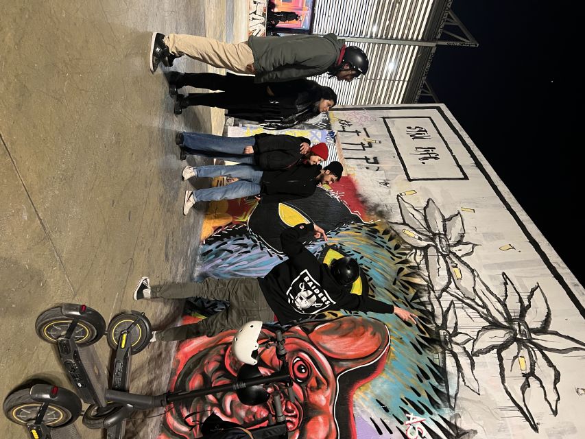 Barcelona: Graffiti E-Scooter Tour - The creative moment with included spray cans