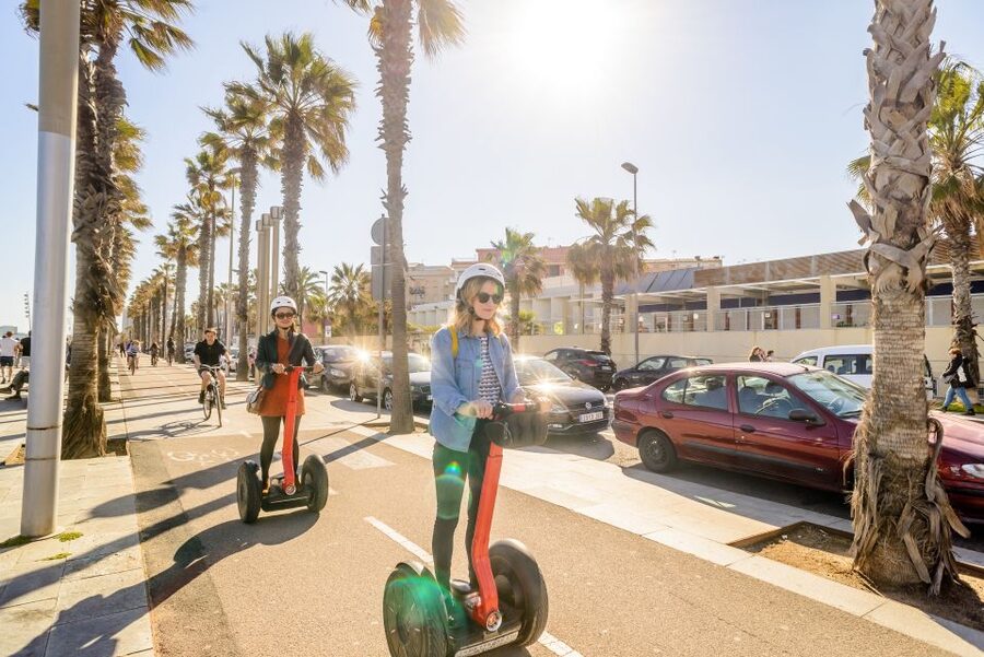 Barcelona Grand 2-Hour Segway Tour - Arc de Triomf, Parliament area, and Ciutadella Park in one smooth sweep