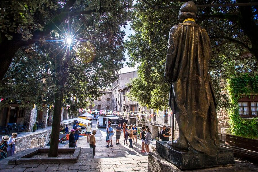 Barcelona: Guided Day Trip to Andorra, France, and Spain - Bagà (Catalonia): medieval squares, church stops, and Pyrenees air