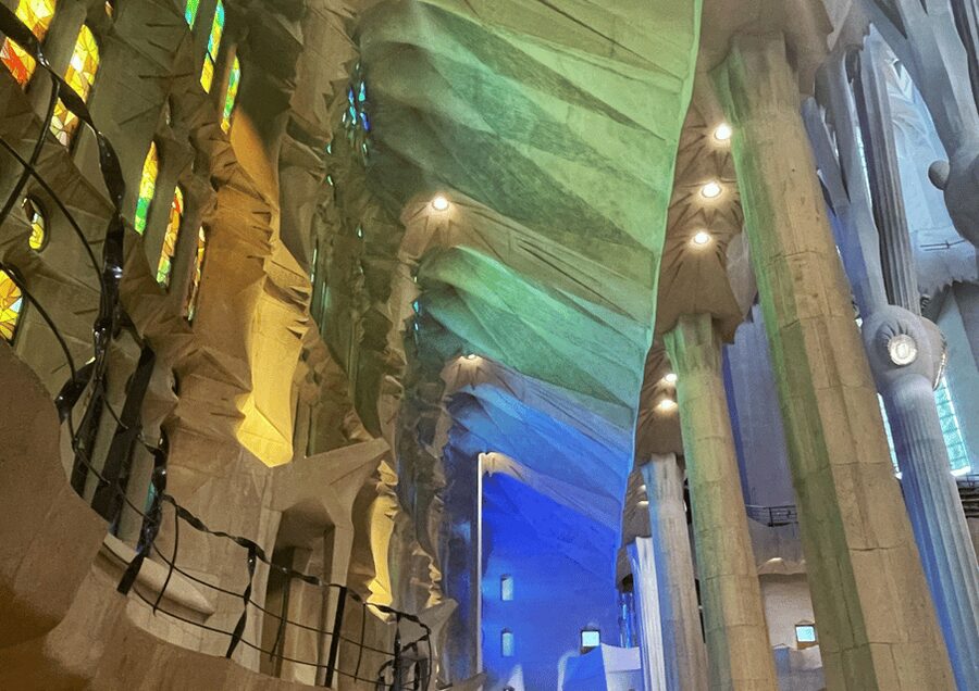Barcelona Guided Sagrada Familia Tour & Sailing Experience - Sagrada Familia First, Sailing After: The Two-Part Strategy