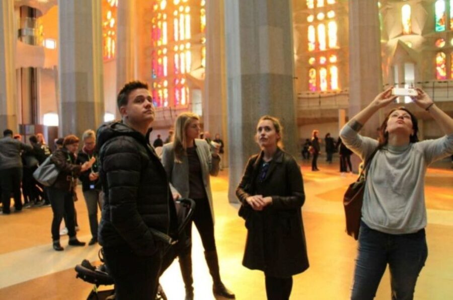 Barcelona: Guided Sagrada Familia Tour & Skip-The-Line Entry - Should You Book This Guided Sagrada Familia Tour?