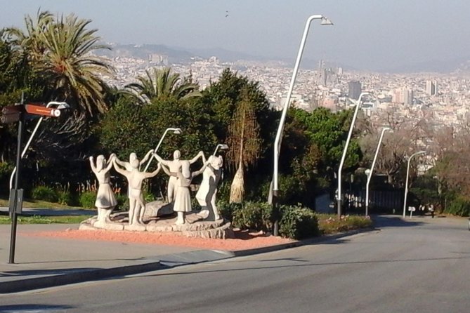 Barcelona Half-day Tour With Local Driver-guide - A 4-hour private plan that fits real Barcelona days