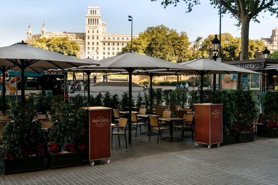 Barcelona: Hard Rock Cafe Experience - Where Plaça de Catalunya makes this dinner easy