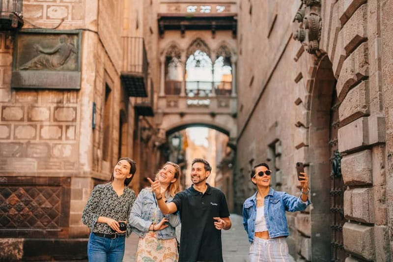 Barcelona: Helicopter Flight, Boat Ride, and Walking Tour - Key things I’d bookmark before you go