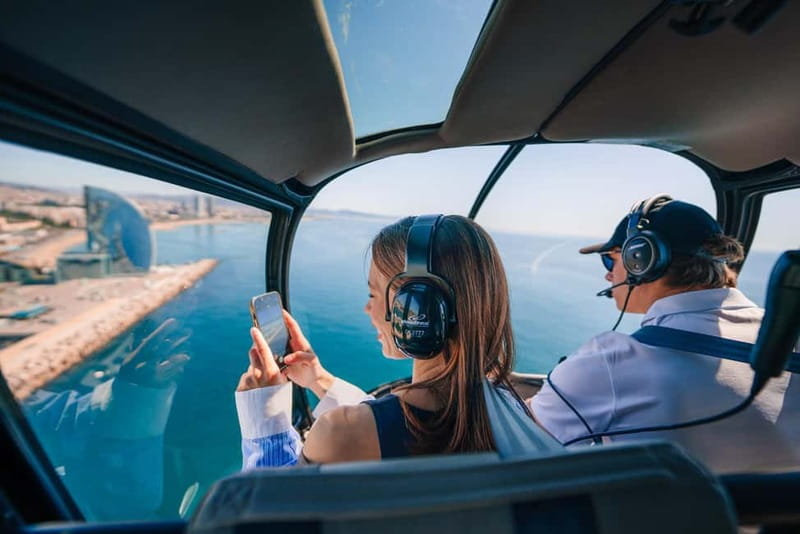 Barcelona: Helicopter Flight, Boat Ride, and Walking Tour - Plaza Catalunya to the Gothic Quarter: medieval streets without the stress