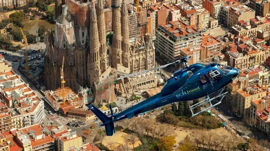 Barcelona: Helicopter Tour - 12-minute flight: Olympic Port to Sagrada Familia, plus Camp Nou and Montjuïc