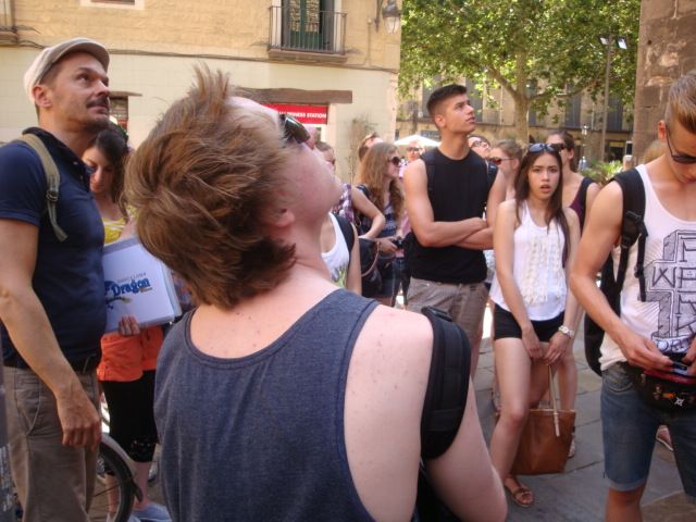 Barcelona: Hidden Secrets City Tour in German or English - Key highlights to look forward to