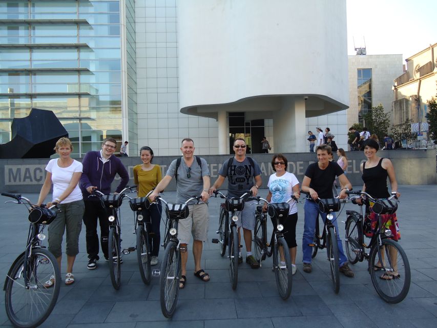 Barcelona Highlights Bike Tour: Cycle along the beach! - The Bike Setup: Dutch-Style City Bikes, Helmets, and Real Comfort