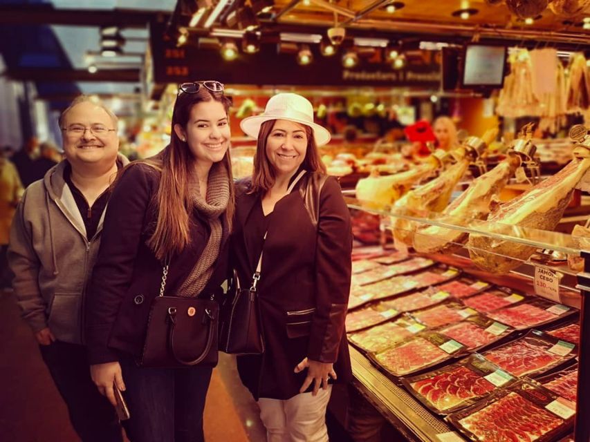 Barcelona: Highlights & Gems Private Tour with Tapa & Drink - Meeting at Plaça del Teatre, then sizing up La Rambla