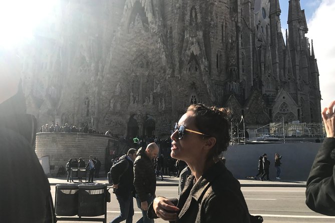 Barcelona: Highlights of Sagrada Familia Max 6 People Guided Tour - Price and Value at $156.01: When This Tour Is Worth It