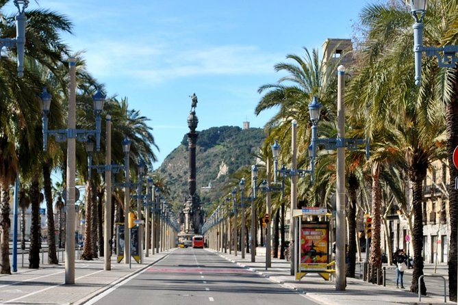 Barcelona Highlights Private Tour in a chauffeured Mercedes-Benz - Key points before you go