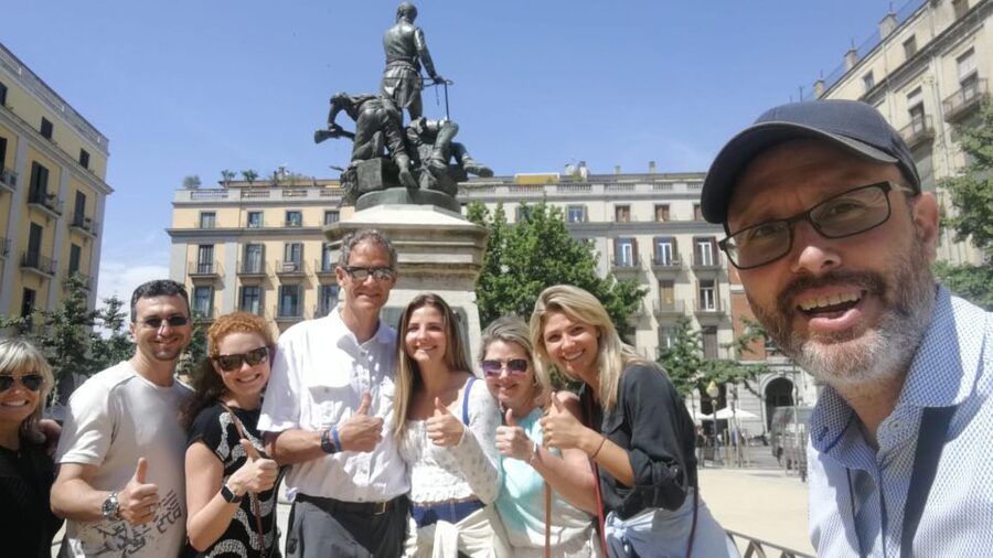 Barcelona Highlights Small Group Half-Day Tour with Pickup - The Gothic Quarter walk: where the guide earns their pay
