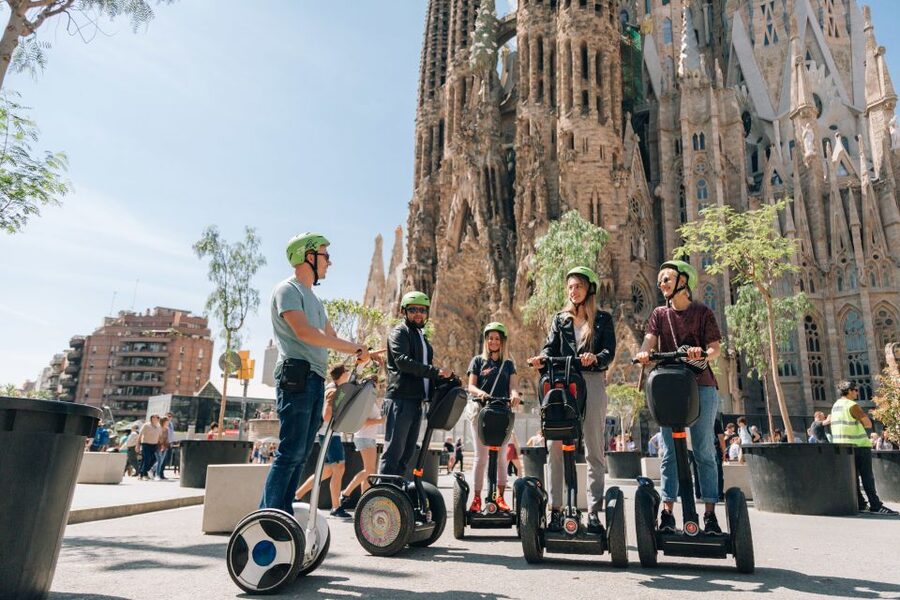 Barcelona Highlights: The Best of Gaudi On Segway - Parc de la Ciutadella to Arc de Triomf: Green Breaks and Expo-Era Lines
