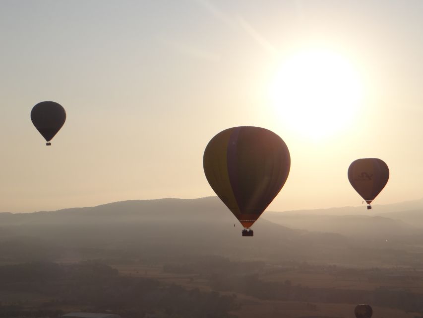 Barcelona: Hot Air Balloon Flight Experience - Getting back to Barcelona smoothly, plus what to wear and bring