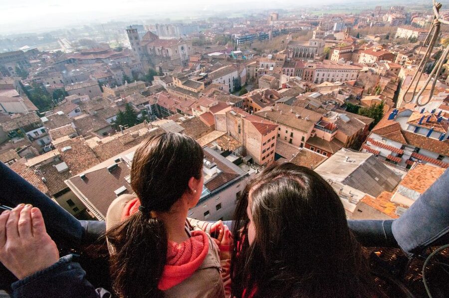 Barcelona: Hot Air Balloon Ride with Optional Transportation - Should you book Ballooning Barcelona?