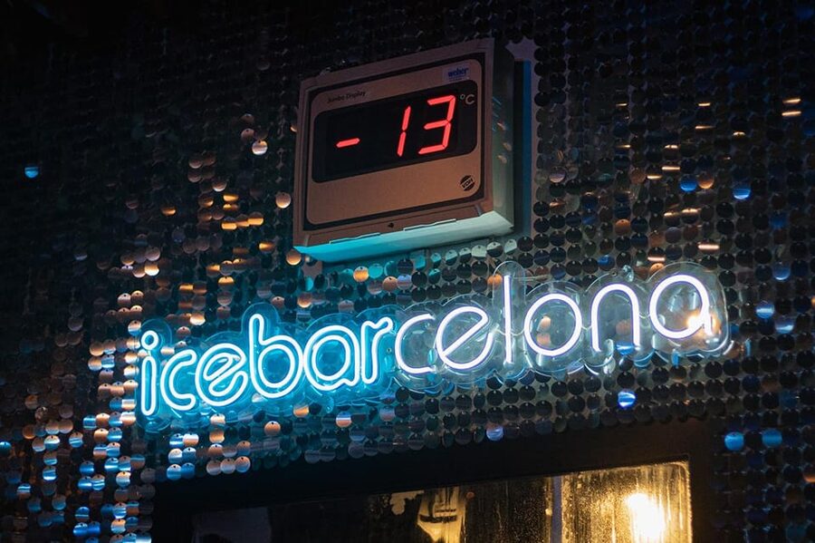 Barcelona: Ice Bar and Terrace Drinks Romantic Package - Should you book the Barcelona Ice Bar and Terrace Drinks package?