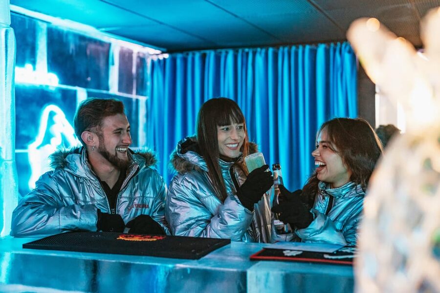 Barcelona: Icebar experience, located at the beach !! - Where exactly it is and how to fit it into a Barcelona day
