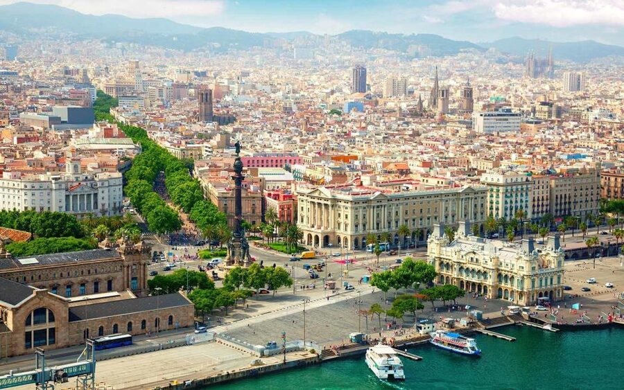 Barcelona in a Day Full-Day Sightseeing Private Tour - Quick hits before you go