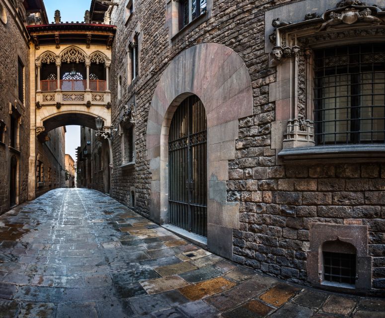 Barcelona in a Day Full-Day Sightseeing Private Tour - Sagrada Familia: The Unfinished Gaudí Experience