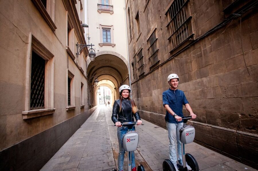 Barcelona Insiders Segway Tour 1.5h - Guides like Kadir and Phil, and what they do right
