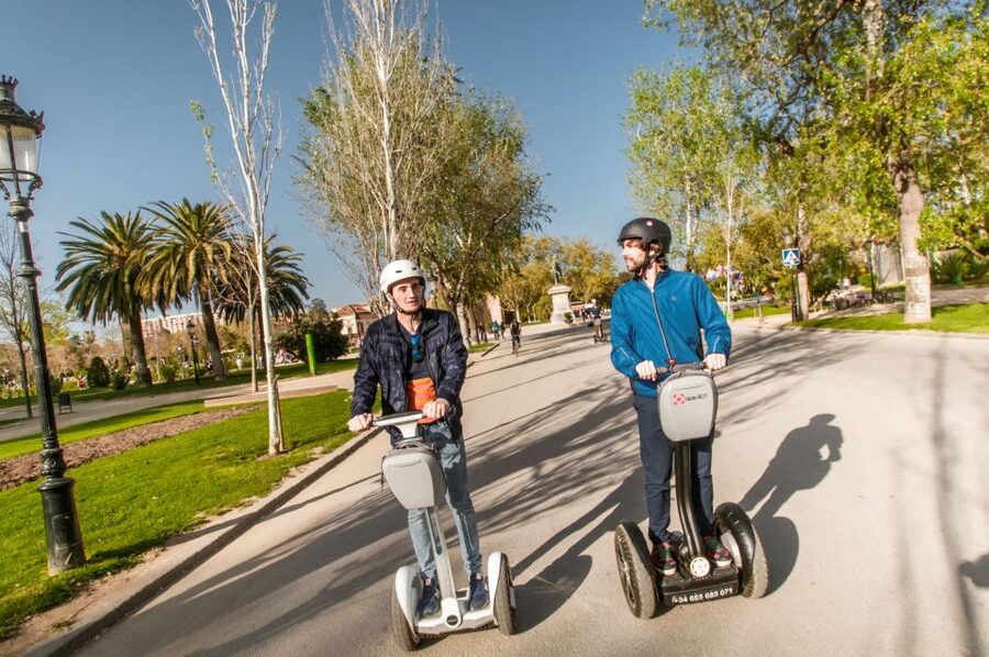 Barcelona Insiders Segway Tour 1.5h - Meeting at Carrer dEn Rull 2, and why early clarity helps