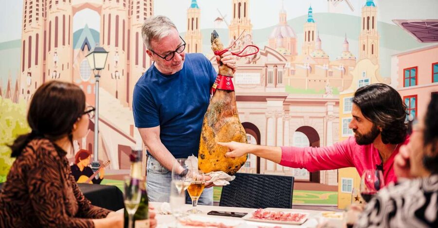 Barcelona: Jamón Experience Masterclass - What the jamón master actually teaches you