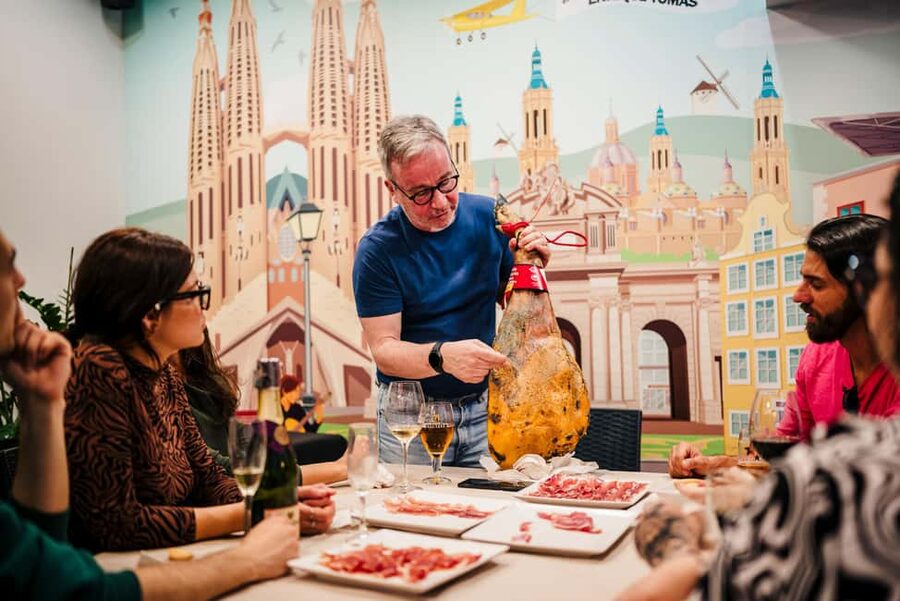 Barcelona: Jamón Experience Premium - The jamón master lesson: how you learn to notice nuance