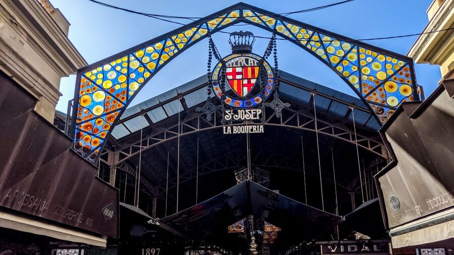Barcelona: La Boqueria & Santa Caterina Market Private Tour - La Boqueria Market: what to notice and how the tasting fits