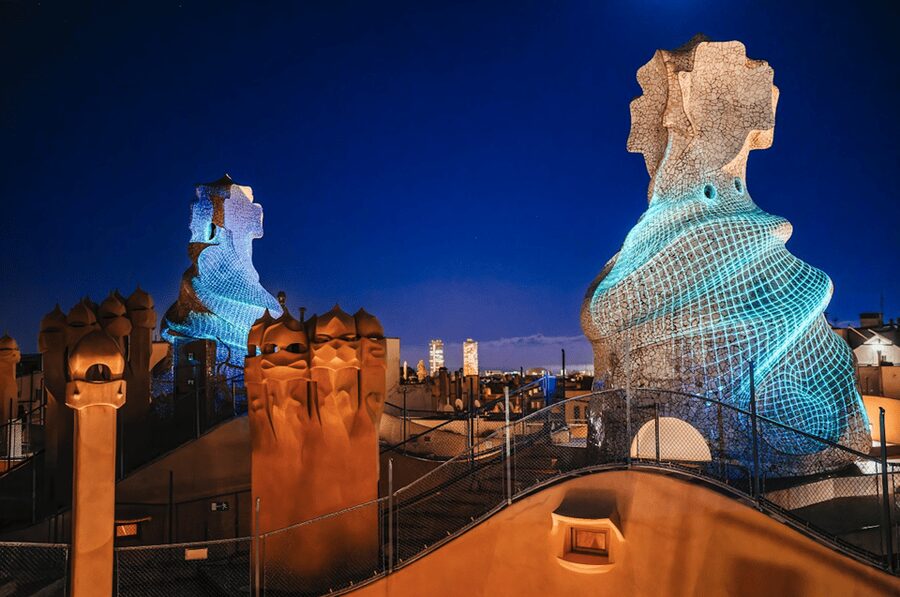 Barcelona: La Pedrera Night Experience - Badalots and stairwells: where the light show starts