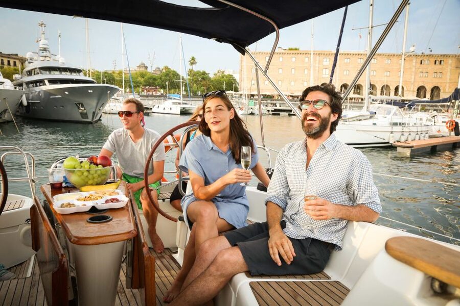 Barcelona: Light Brunch Sailing Experience with Drinks - Light Brunch, Midday Aperitif, or Afternoon Merienda Style