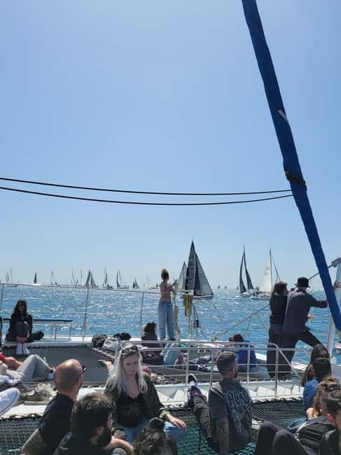 Barcelona: Luxury Catamaran Sunset Cruise - Main sailing: skyline views and the Sagrada Familia from the sea