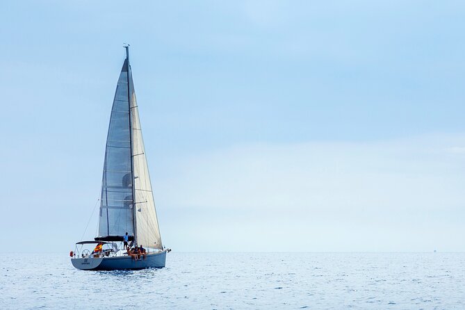 Barcelona Luxury Yacht Cruise – Day or Sunset, Open Bar & Snacks - A new way to see Barcelona, with less hassle