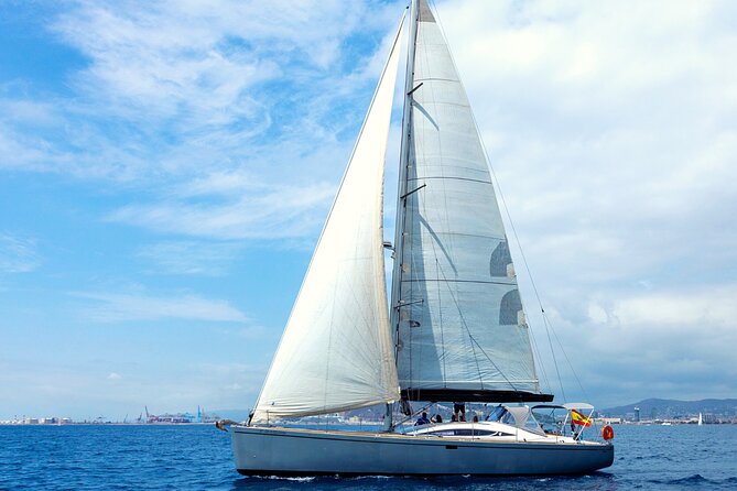 Barcelona Luxury Yacht Cruise – Day or Sunset, Open Bar & Snacks - Day or sunset: how to choose the timing that fits your trip