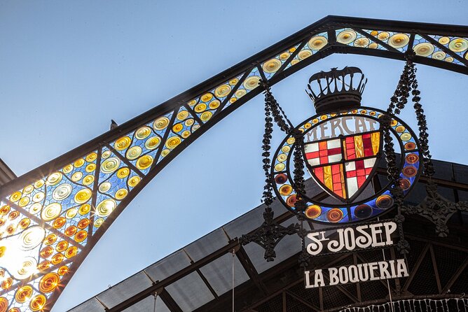 Barcelona Markets Tour - Stop 5: Botiga Caganer.com and the Catalan souvenir culture