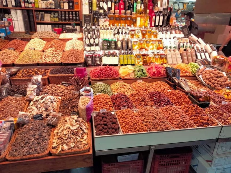 Barcelona: Markets Tour With Food and Wine Tasting Upgrade - The Wine Tasting Upgrade at Plaça Comercial, 12 (Vila Viniteca)