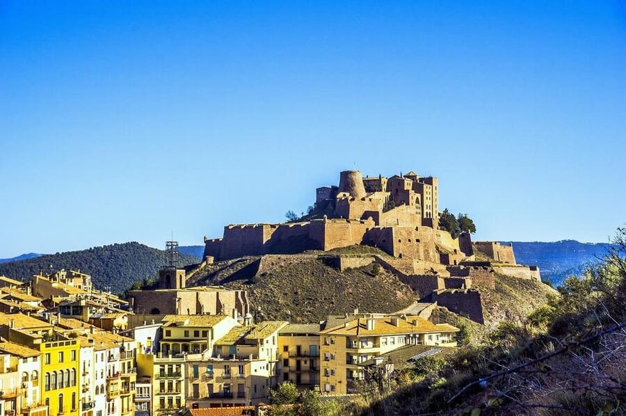 Barcelona: Monserrat, Castle and Salt Private Tour - Montserrat to Cardona to Salt Mountain: How This Day Flows