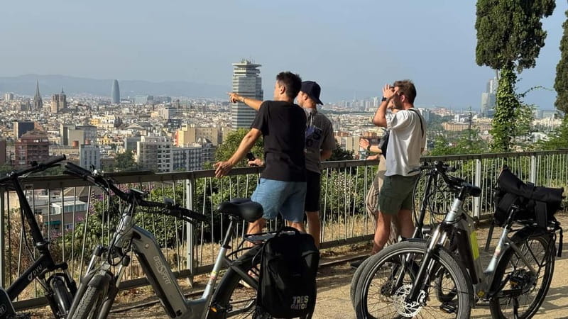 Barcelona: Montjuïc e-bike adventure via port and Ciutadella - From Arc de Triomf to Parc de la Ciutadella, Barcelona’s greener side first