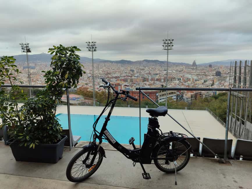 Barcelona: Montjuïc e-bike adventure via port and Ciutadella - The e-assist climb to Montjuïc Castle, 360 views and fortress facts