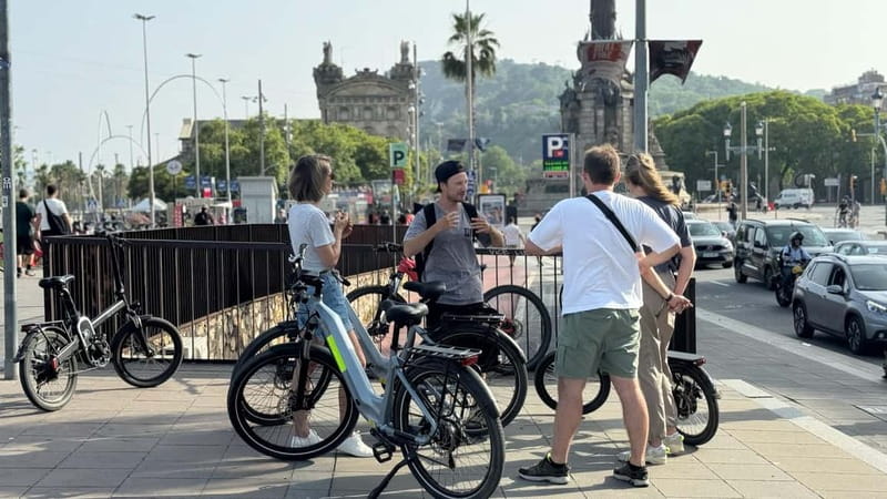 Barcelona: Montjuïc e-bike adventure via port and Ciutadella - Olympic Ring ride, Estadi Lluís Companys and Calatrava’s tower story