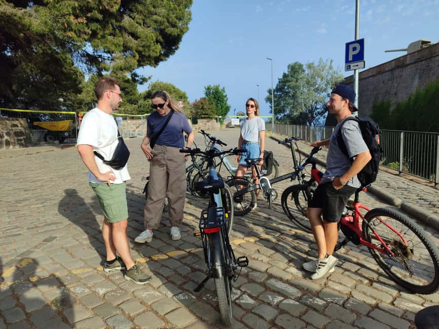 Barcelona: Montjuïc e-bike adventure via port and Ciutadella - Palau Nacional and Plaça d’Espanya, where the viewpoints explain the map