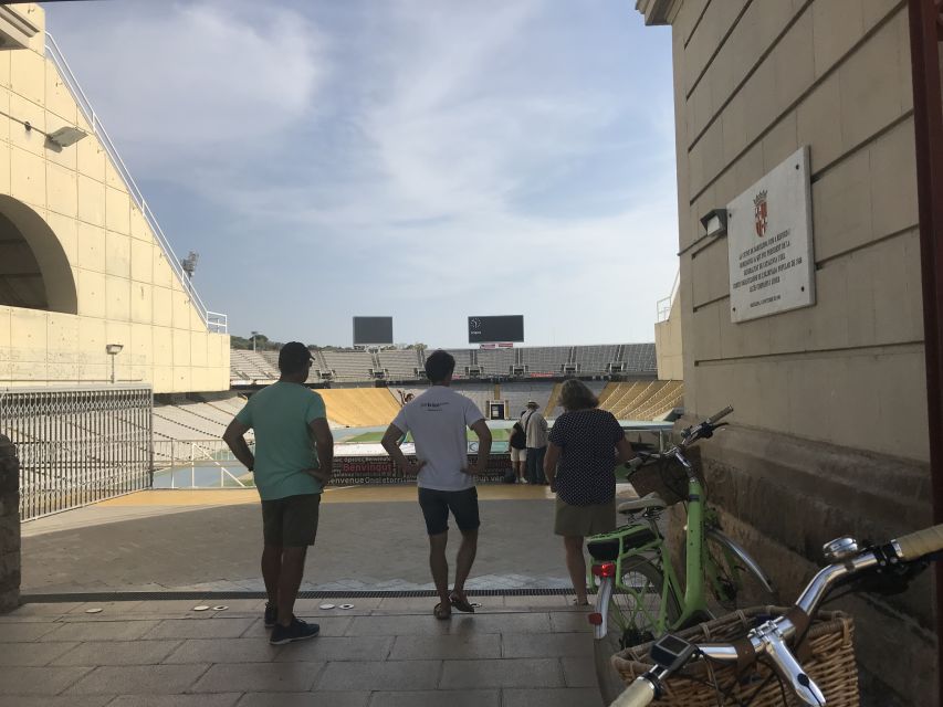 Barcelona: Montjuic Hill E-Bike Tour - Pedró Square, El Raval, and the Gothic Quarter Maze: Finishing Back in the Streets