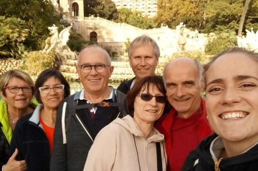 Barcelona : Montjuic Walking tour With A Guide - What can go wrong, and how to protect yourself
