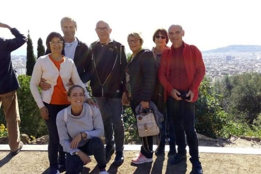 Barcelona : Montjuic Walking tour With A Guide - Montjuïc Castle: fortress walls and the big Barcelona story