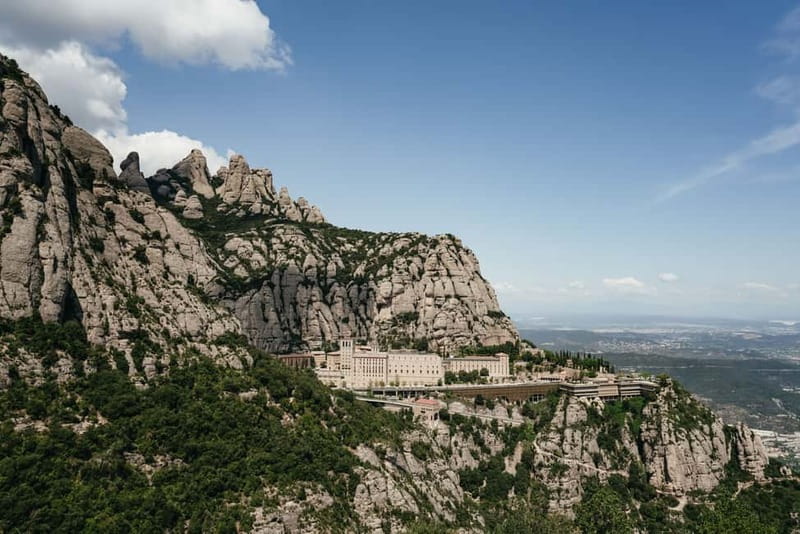 Barcelona: Montserrat and Winery Tour with Tapas or Lunch - The Winery at a 10th-Century Castle: Tapas or Lunch Plus 3 Wines