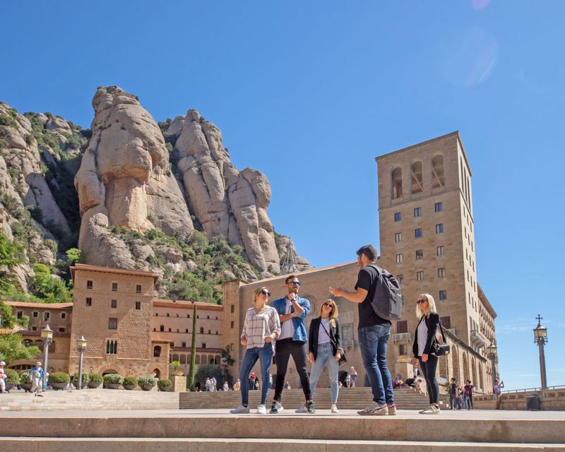 Barcelona: Montserrat, Girona & Costa Brava Guided Day Trip - How the day trip runs from Barcelona to the mountains